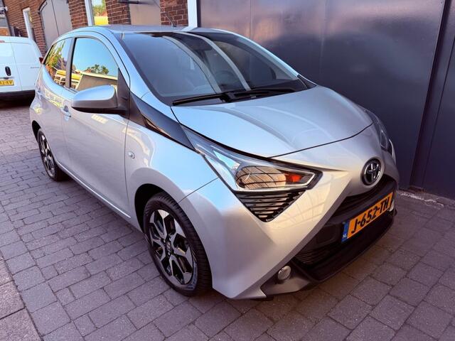 Toyota AYGO 1.0 VVT-I X-JOY Carplay Camera Climat control