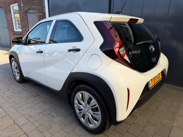 Toyota AYGO 1.0 Airco DAB/Carplay/Adaptive cruise