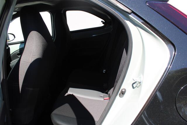 Toyota AYGO X 1.0 VVT-i MT Envy ORG NL, Apple Carplay/ Android Auto, Climate Control, Draadloze telefoonlader, Cruise Control Adaptief