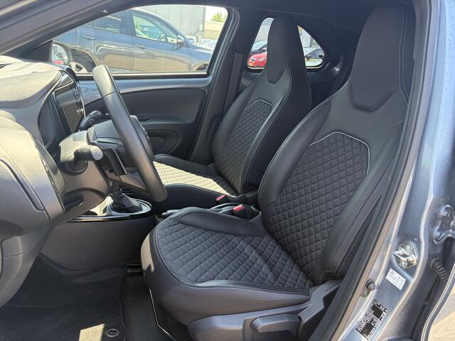 Toyota AYGO X 1.0 VVT-i S-CVT Envy Limited Automaat Keyless Stoelverwarming Parkeersensoren Navi Clima Cruise AUTO MOET NOG OP DE FOTO!!