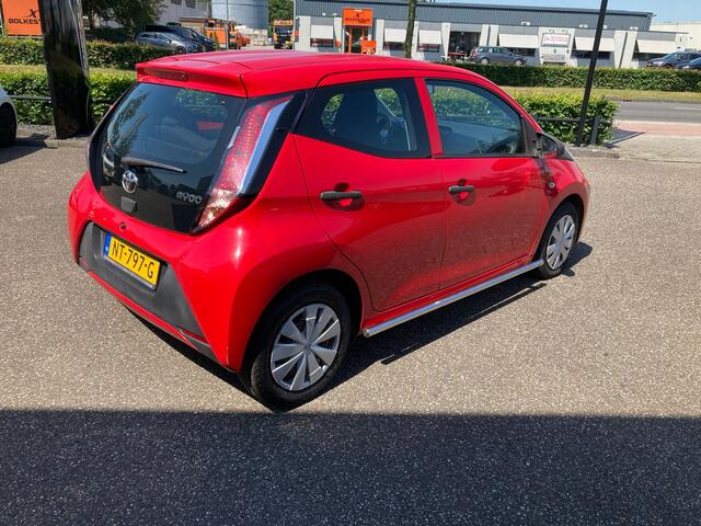 Toyota AYGO 1.0 VVT-i 5Drs x-fun. Nw APK. Airconditioning. bouwjaar 2017