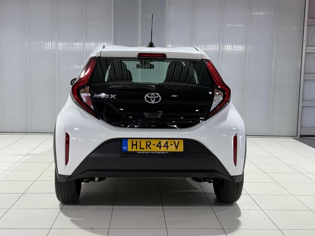 Toyota AYGO X 1.0 VVT-i S-CVT Play