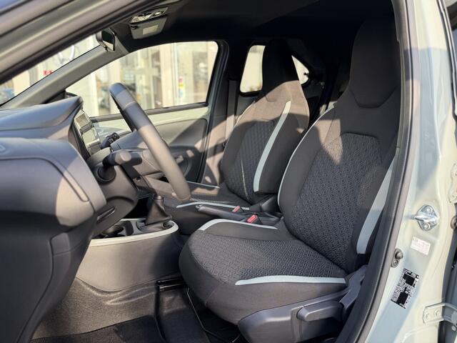 Toyota AYGO X 1.0 VVT-i MT Pulse | GEEN AFLEVERKOSTEN | Apple/Android, Cruise control, Lichtmetalen velgen 17", Voorstoelen verwarmd