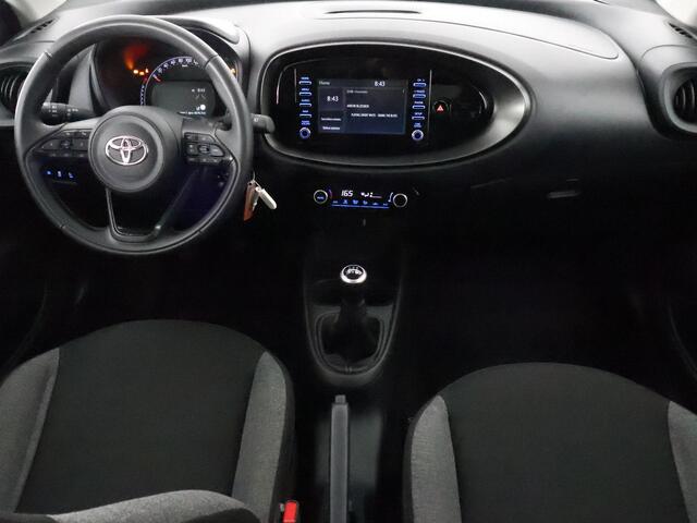 Toyota AYGO X 1.0 VVT-i MT First | Apple Carplay & AndroidAUTO | Lichtmetalen velgen | Camera | Privacy Glass |