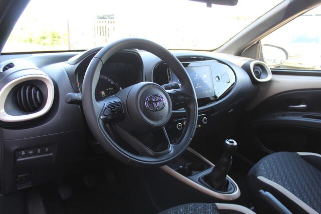 Toyota AYGO X 1.0 VVT-i MT Premium | Rijklaar | PDC | Keyless | Apple/Android | Clima | Adap.Cruise | Stoelverw. | Camera
