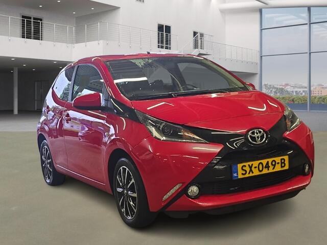 Toyota AYGO 1.0 VVT-i x-Joy! 1e Eig! Camera! Clima! Half Leder! VERWACHT!!