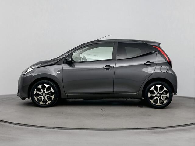 Toyota AYGO 1.0 VVT-i X-Joy | NL-Auto | Climate Control | Apple Carplay / Android Auto |
