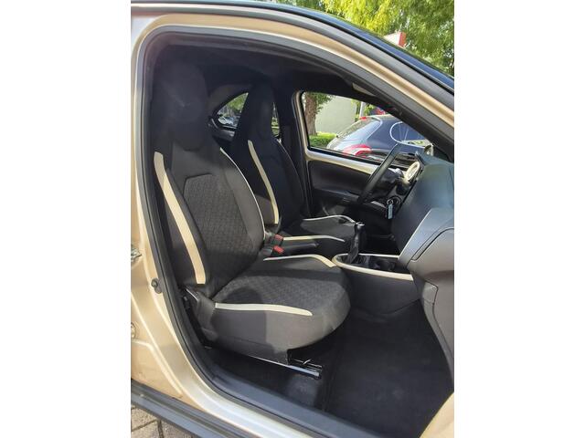 Toyota AYGO X 1.0 VVT-i MT Pulse