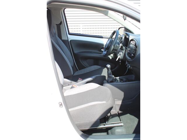 Toyota AYGO X 1.0 VVT-i MT Play airco / Cruise Control / Carplay-android Auto