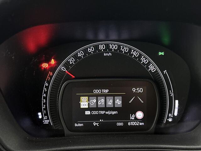 Toyota AYGO X 1.0 VVT-i MT Premium Cabriodak | Parkeersensoren | Stoelverwarming |