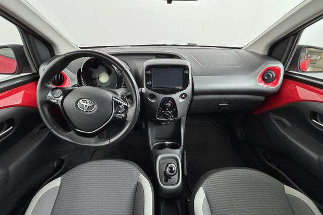 Toyota AYGO 1.0 VVT-i x-Play Automaat Camera Apple Car Play Android Auto 5drs NL-Auto Dealeronderhouden