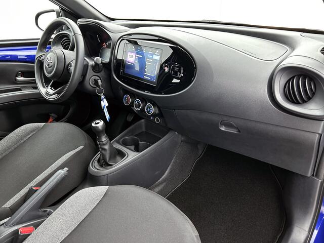 Toyota AYGO X 1.0 VVT-i MT Play | BTW voertuig | Apple CarPlay/Android Auto | Airco | Cruise Control Adaptive | Achteruitrijcamera |