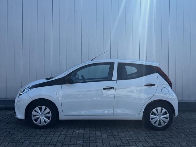 Toyota AYGO 1.0 VVT-i x-fun Airco Radio Bluetooth 1e Eigenaar Dealer onderhouden NL auto