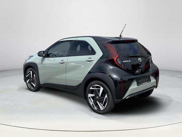 Toyota AYGO X Hybrid 115 envy