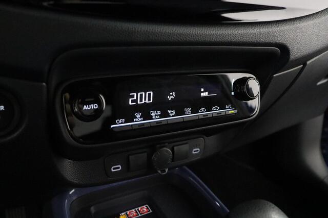 Toyota AYGO X Hybrid 115 pulse | Apple Carplay/Android Auto | Parkeersensoren | Keyless | Lichtmetalen Velgen |