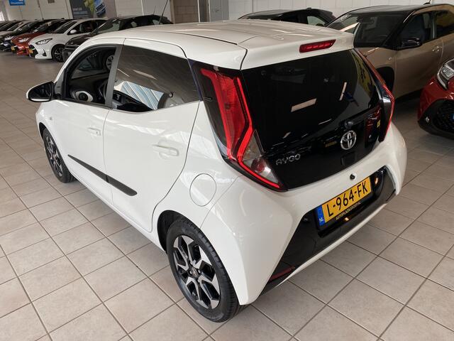 Toyota AYGO 1.0 VVT-i x-joy