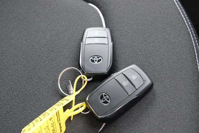 Toyota AYGO X Hybrid 115 Pulse Automaat | Easy Pack | Intelligente parkeersens