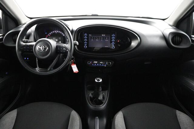 Toyota AYGO X 1.0 VVT-i MT first | LM Velgen | Apple Carplay/Android Auto | extra getint glas |