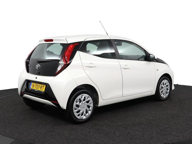 Toyota AYGO 1.0 VVT-i x-play | Automaat | Airco |