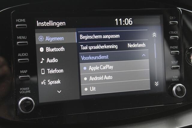 Toyota AYGO X 1.0 VVT-i MT first | Rijklaar | Stoelverw. | Clima | LED | Apple/Android | Privacy glass | LM-velgen | Dealer onderhouden