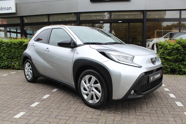 Toyota AYGO X 1.0 VVT-i MT first | Rijklaar | Stoelverw. | Clima | LED | Apple/Android | Privacy glass | LM-velgen | Dealer onderhouden