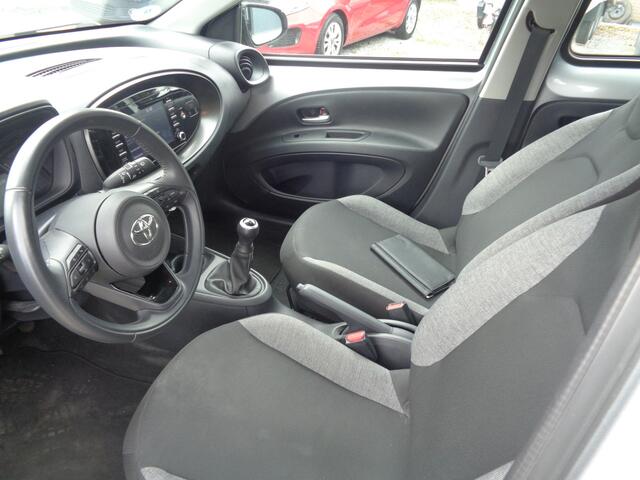 Toyota AYGO X 1.0 VVT-i MT Play Airco, Camera, Carplay/ android auto