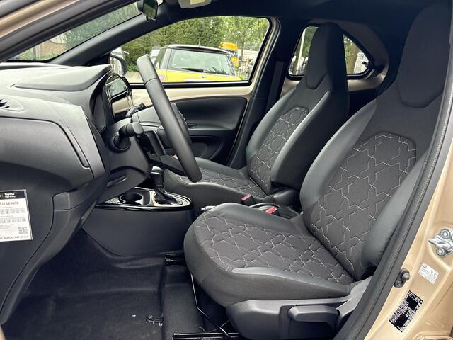 Toyota AYGO X 1.0 VVT-i S-CVT Envy **KEYLESS/ STOELVERWARMING/ PARKEERSENSOREN**