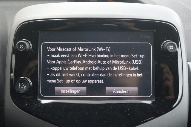 Toyota AYGO 1.0 VVT-i x-joy - NL- Auto!! Apple I Camera I Climate
