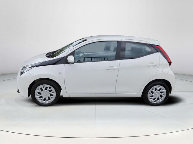 Toyota AYGO 1.0 VVT-i x-play