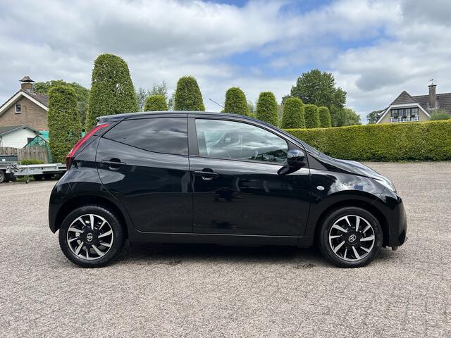 Toyota AYGO 1.0 VVT-i x-cite ultimate,camera,clima.