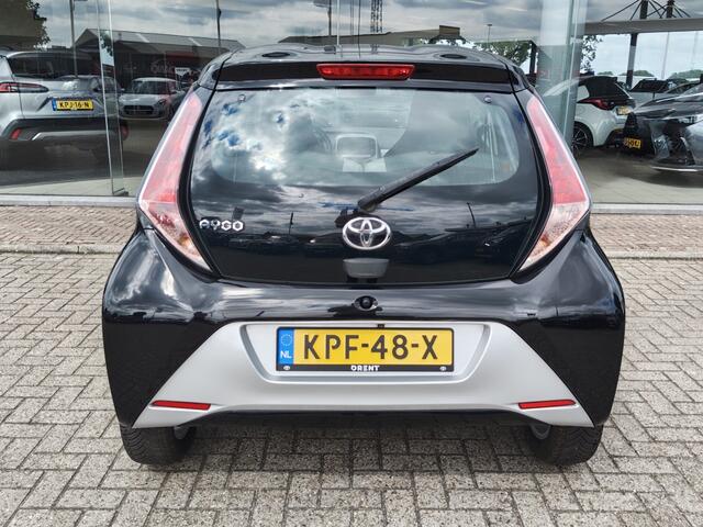 Toyota AYGO 1.0 VVT-i x-play | Lichtmetalen Velgen | All Seasons | Airco | A