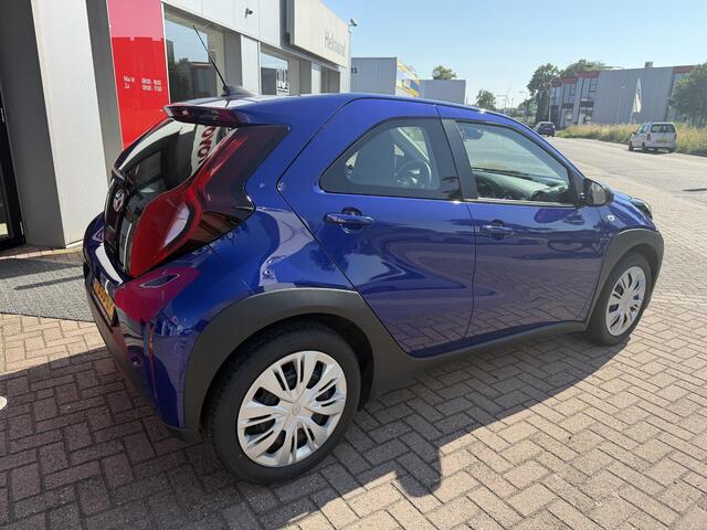 Toyota AYGO X 1.0 VVT-i MT Play