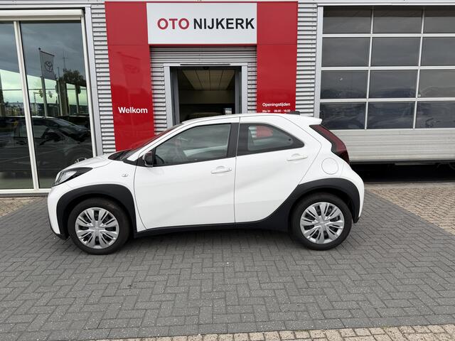 Toyota AYGO X 1.0 VVT-i MT Play