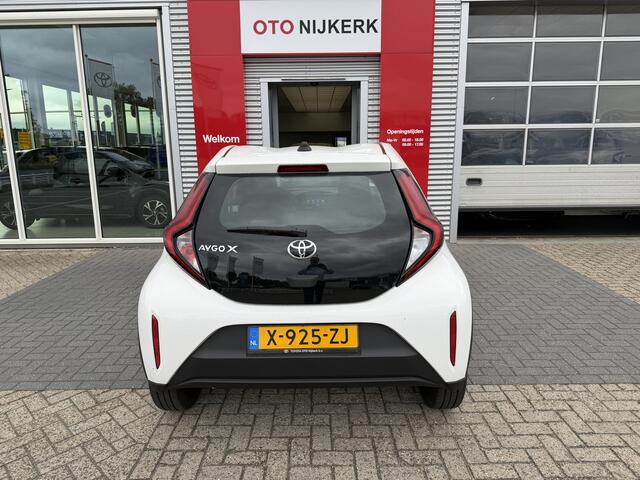 Toyota AYGO X 1.0 VVT-i MT Play