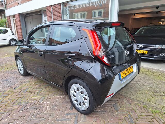 Toyota AYGO 1.0 VVT-i X-Play Limited 5Drs /Camera/Navi/Apple/Android/1e Eig/Garantie