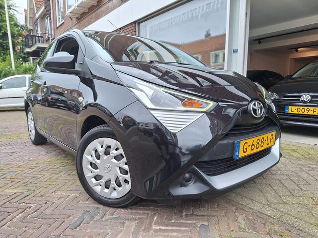 Toyota AYGO 1.0 VVT-i X-Play Limited 5Drs /Camera/Navi/Apple/Android/1e Eig/Garantie