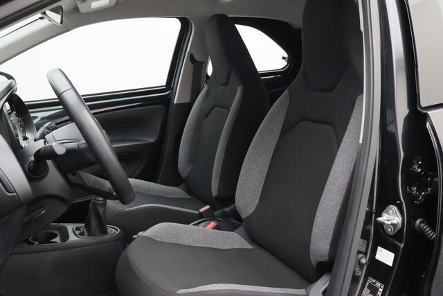 Toyota AYGO X 1.0 VVT-i MT Play