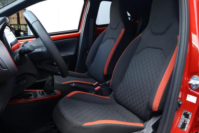 Toyota AYGO X 1.0 VVT-i MT Play / Camera / Carplay / DAB / Adaptieve Cruise