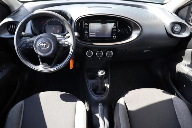 Toyota AYGO X 1.0 VVT-i MT Play, Parkeercamera, Apple carplay, Android auto,Parkeercamera.