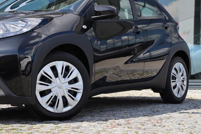Toyota AYGO X 1.0 VVT-i MT Play, Parkeercamera, Apple carplay, Android auto,Parkeercamera.