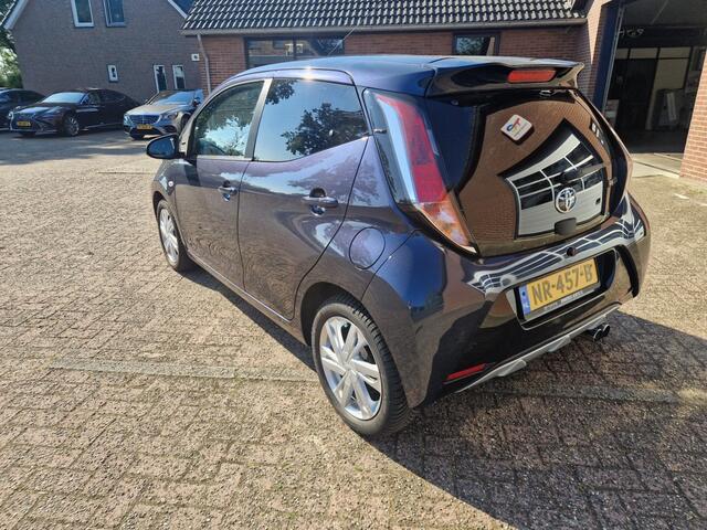 Toyota AYGO 1.0 VVT-i x-sport 5-Drs Airco Navi NL-auto / 1e-Eig. Camera L.m.v. Dealer OH