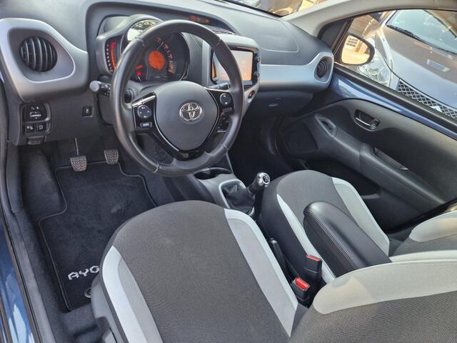 Toyota AYGO 1.0 VVT-i x-sport 5-Drs Airco Navi NL-auto / 1e-Eig. Camera L.m.v. Dealer OH