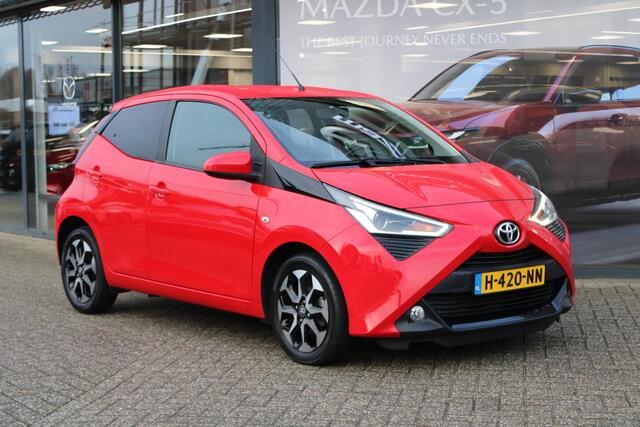 Toyota AYGO 1.0 VVT-i x-joy Ede, Trekhaak, Clima, Camera, Apple Carplay, Bluetooth, LMV 15 Inch, Armsteun, Elek.Ramen
