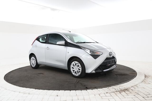 Toyota AYGO 1.0 VVT-i x-play 5 Deurs, Camera,
