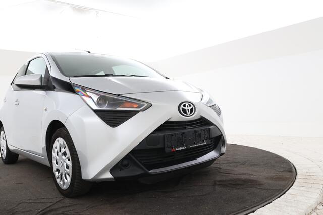 Toyota AYGO 1.0 VVT-i x-play 5 Deurs, Camera,