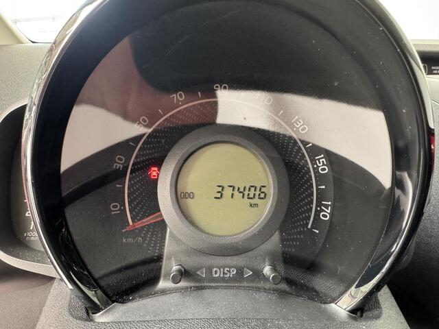 Toyota AYGO 1.0 VVT-i x-joy | Navigatie | Camera | Dealer Onderhouden | Climate Control | Lichtmetalen Velgen 15" |
