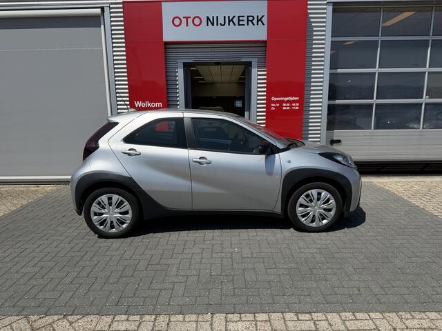 Toyota AYGO X 1.0 VVT-i S-CVT Play