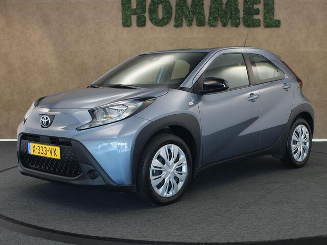 Toyota AYGO X 1.0 VVT-i MT Play - ORIGINEEL NEDERLANDSE AUTO - AFKOMSTIG VAN 1E EIGENAAR - APPLE CARPLAY/ ANDROID AUTO - AIRCO - CAMERA - ADAPTIEVE CRUISE CONTROL - 17 INCH WIELEN - ELEKTRISCHE RAMEN VOOR