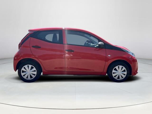 Toyota AYGO 1.0 VVT-i x-fun | 5 deurs | Airconditioning | Bluetooth | Elektrische ramen voor | Centrale deurvergrendeling |