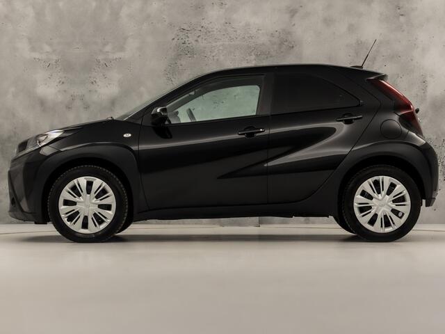 Toyota AYGO 1.0 VVT-i MT Play (NAVIGATIE, CAMERA, GETINT GLAS, ADAPTIVE CRUISE, SPORTSTOELEN, LANE ASSIST, NIEUWSTAAT)